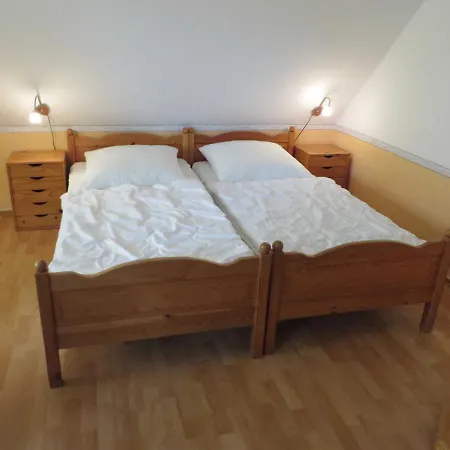 Kaptaen Hook Stube Og Apartment *